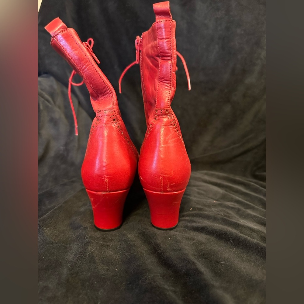 NWT Miz Mooz Red Kid Leather Women's Boots, Size 9.5 - Picture 4 of 12